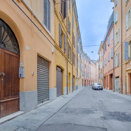 Apartment Center Piazza Pomposa *