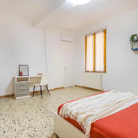 Apartment Center Piazza Pomposa *