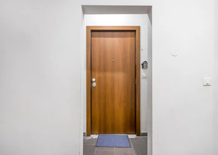 Center Piazza Pomposa Apartment