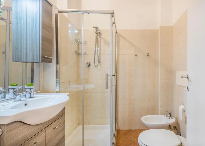 Center Piazza Pomposa Modena